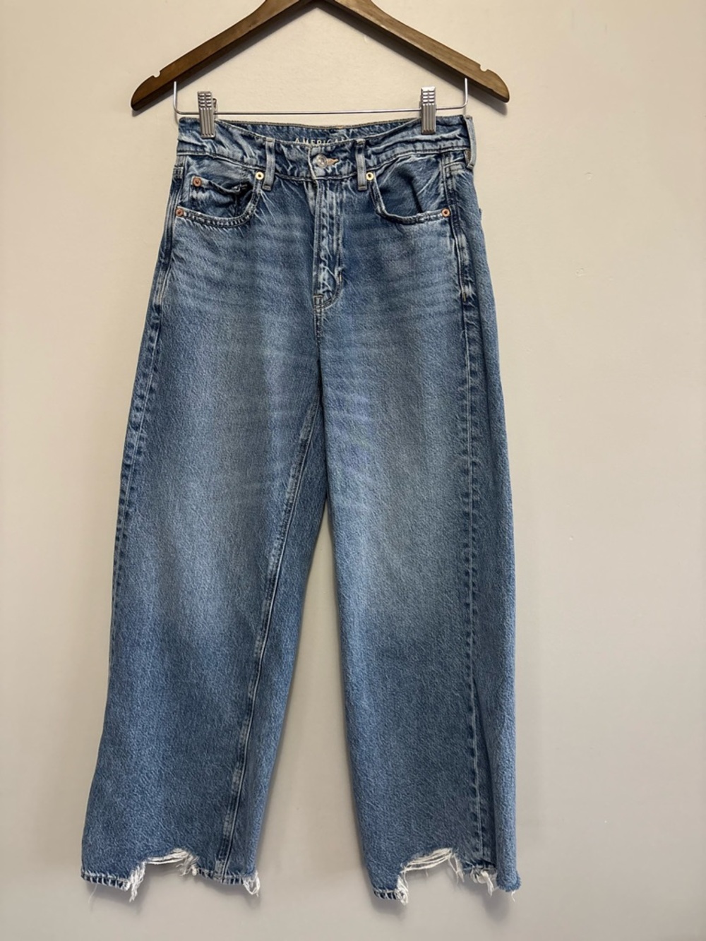 Super High Rise Baggy Wide Leg American Eagle Jeans Size 2